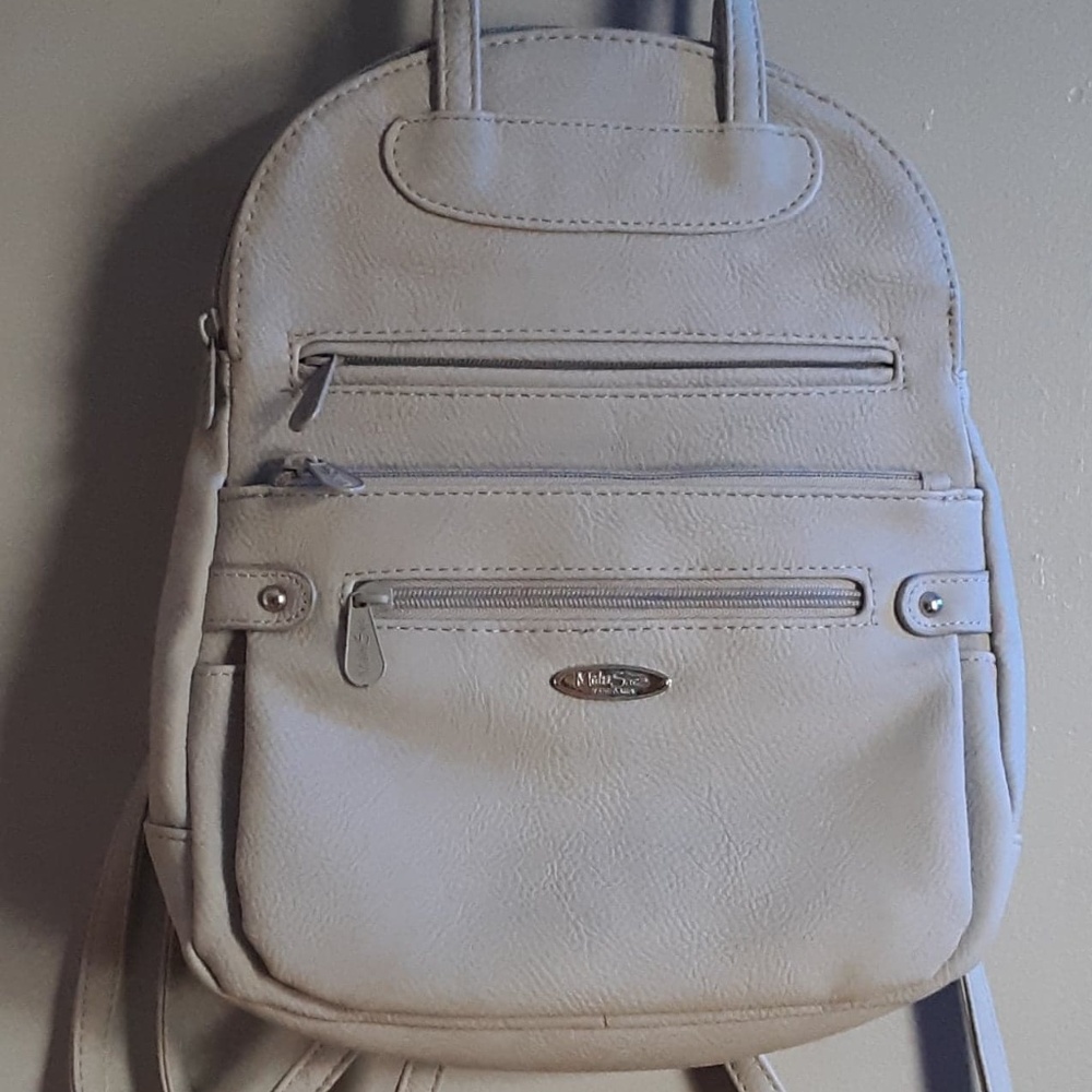 NWOT Multi Sac Light Grey Mini Backpack LOTS SPACE